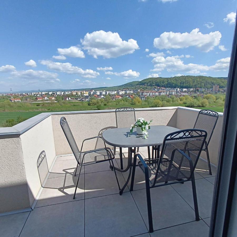 Neue, Moderne Penthousewohnung Σιγκισοάρα Εξωτερικό φωτογραφία